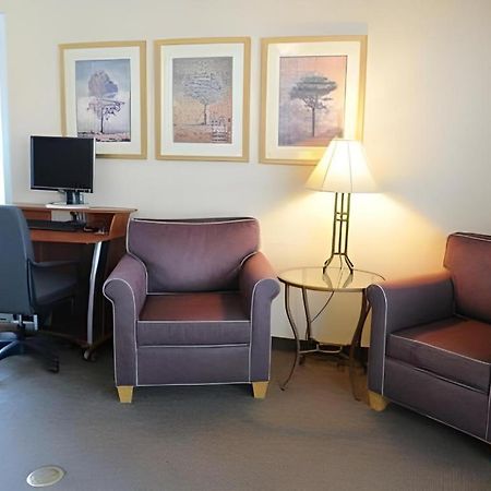 Quality Inn Fresno Yosemite Airport Zewnętrze zdjęcie
