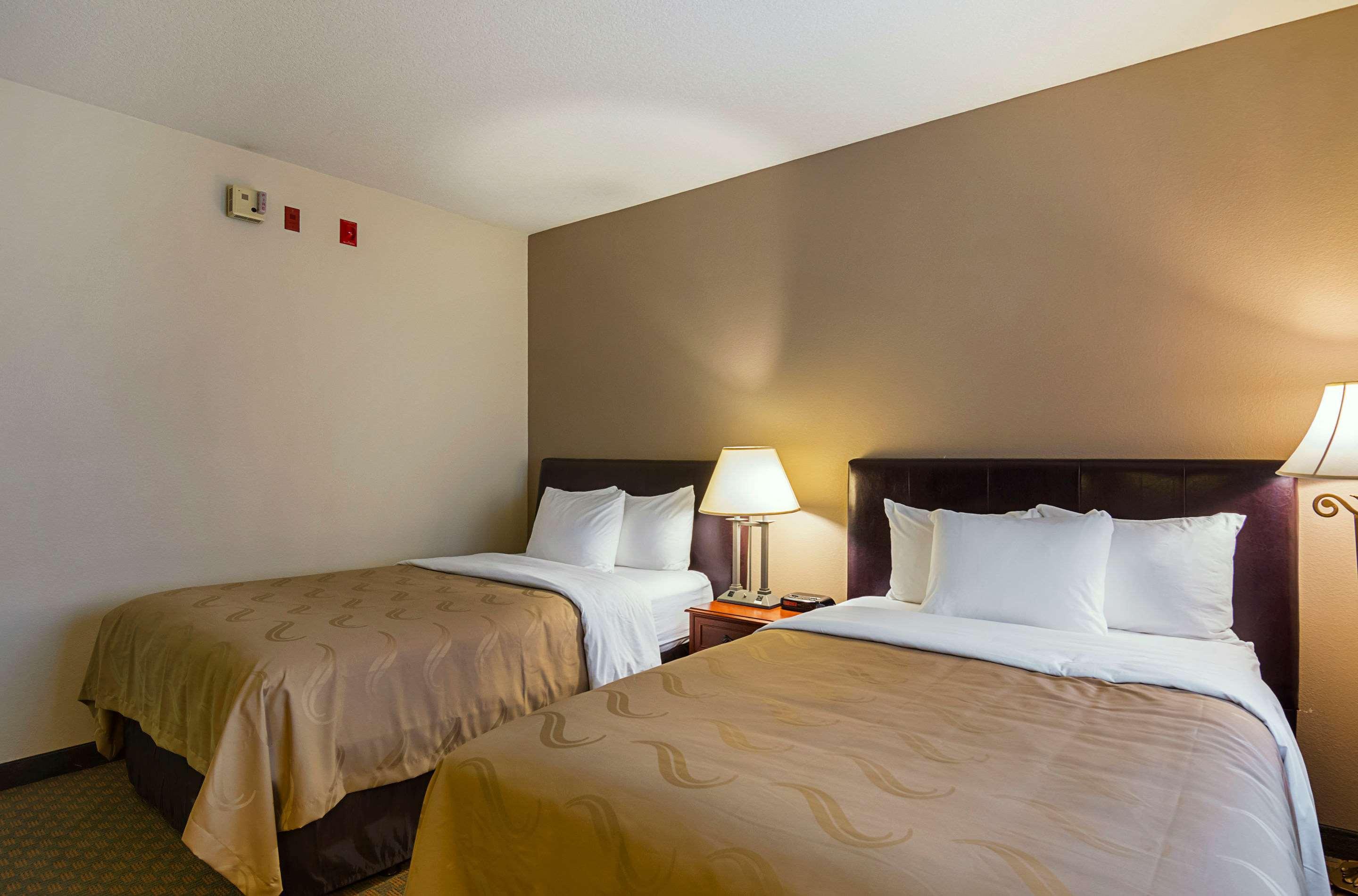 Quality Inn Fresno Yosemite Airport Zewnętrze zdjęcie