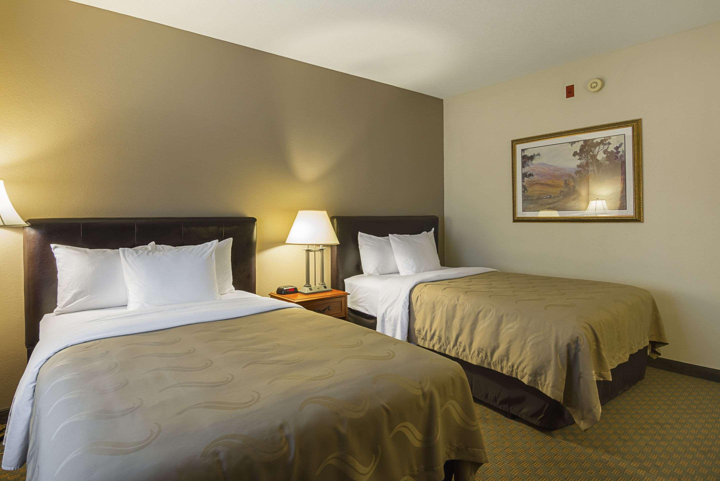 Quality Inn Fresno Yosemite Airport Zewnętrze zdjęcie