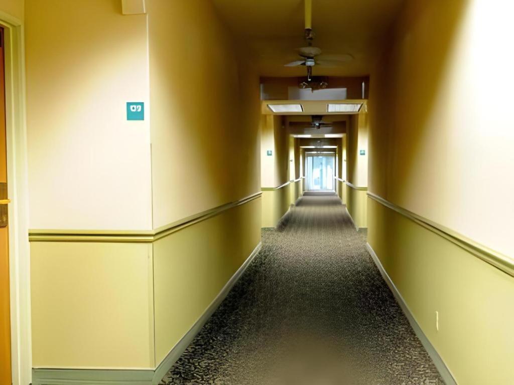 Quality Inn Fresno Yosemite Airport Zewnętrze zdjęcie