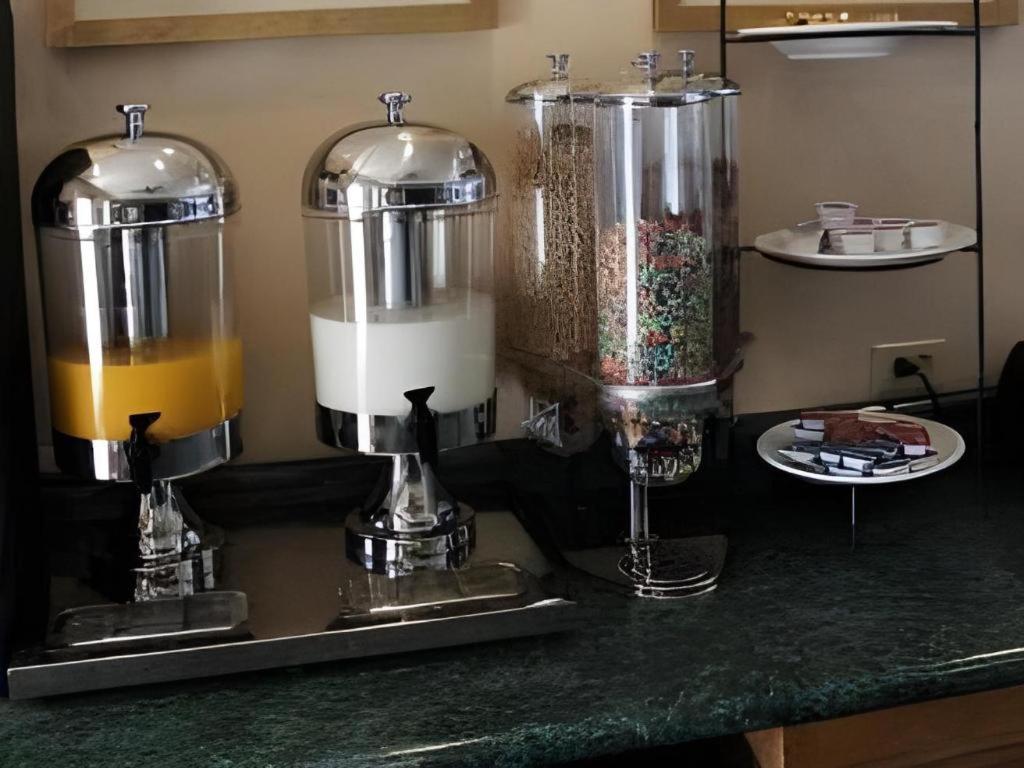 Quality Inn Fresno Yosemite Airport Zewnętrze zdjęcie