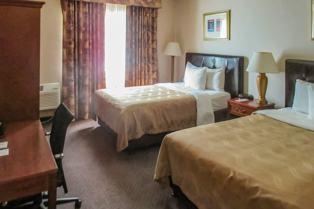 Quality Inn Fresno Yosemite Airport Zewnętrze zdjęcie