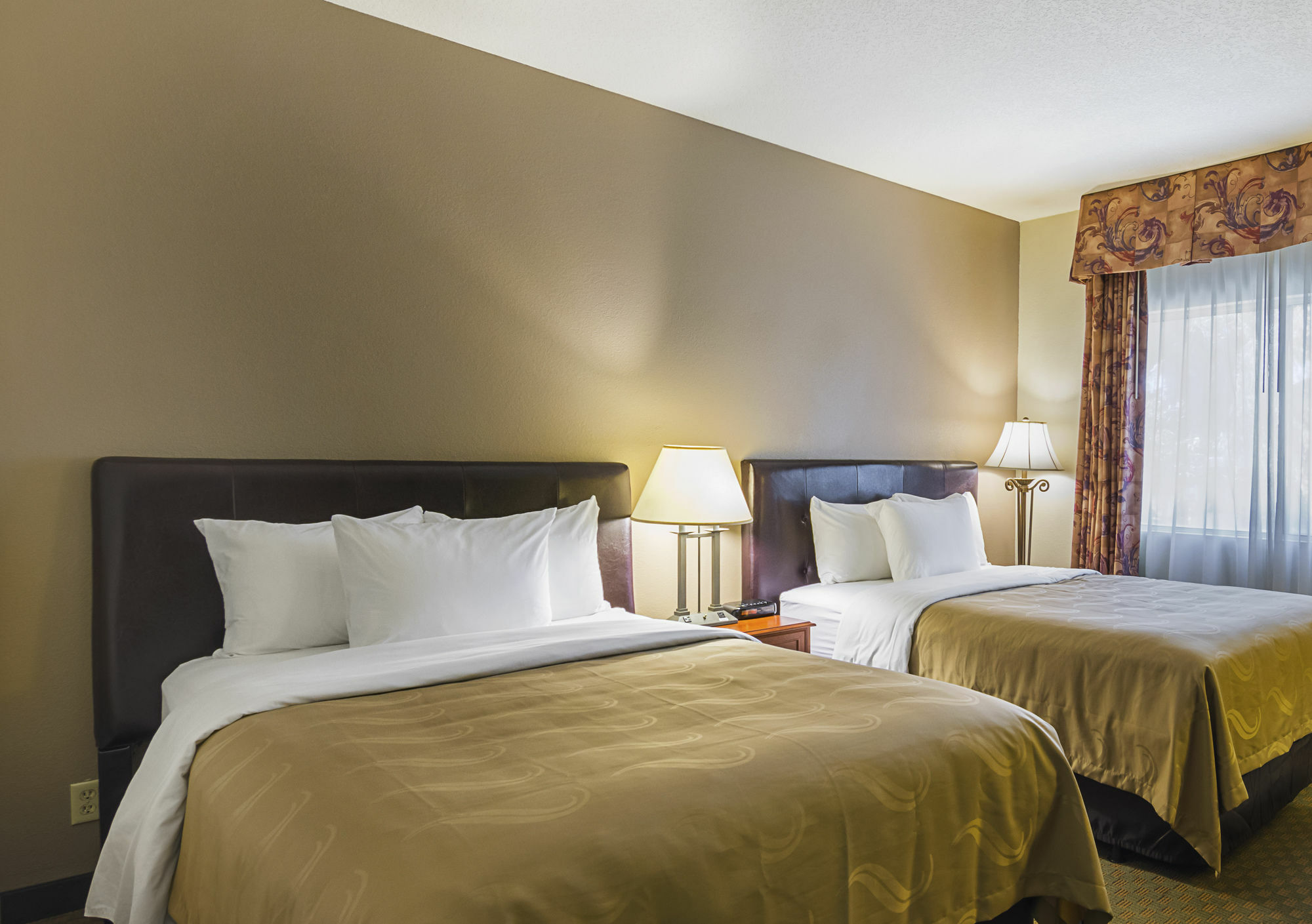 Quality Inn Fresno Yosemite Airport Zewnętrze zdjęcie
